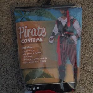 Men’s Pirate Costume